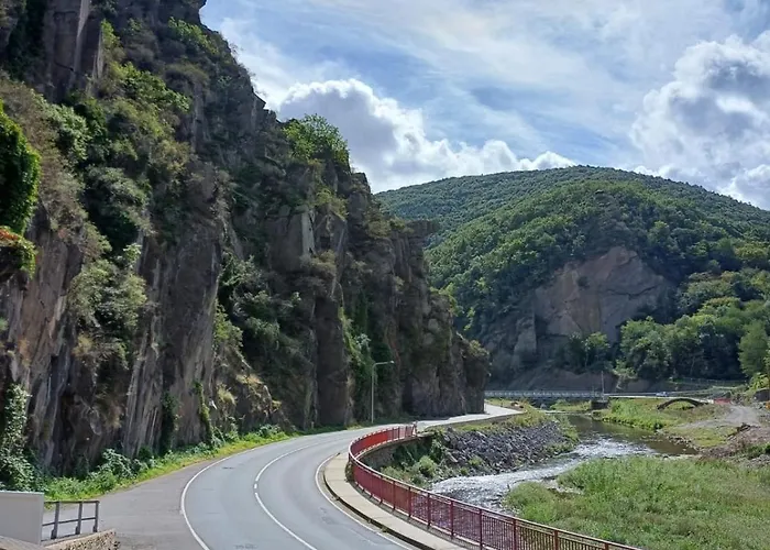 Ferienapartment Zur Bunten Kuh Walporzheim * 巴特诺因阿尔-阿尔韦勒